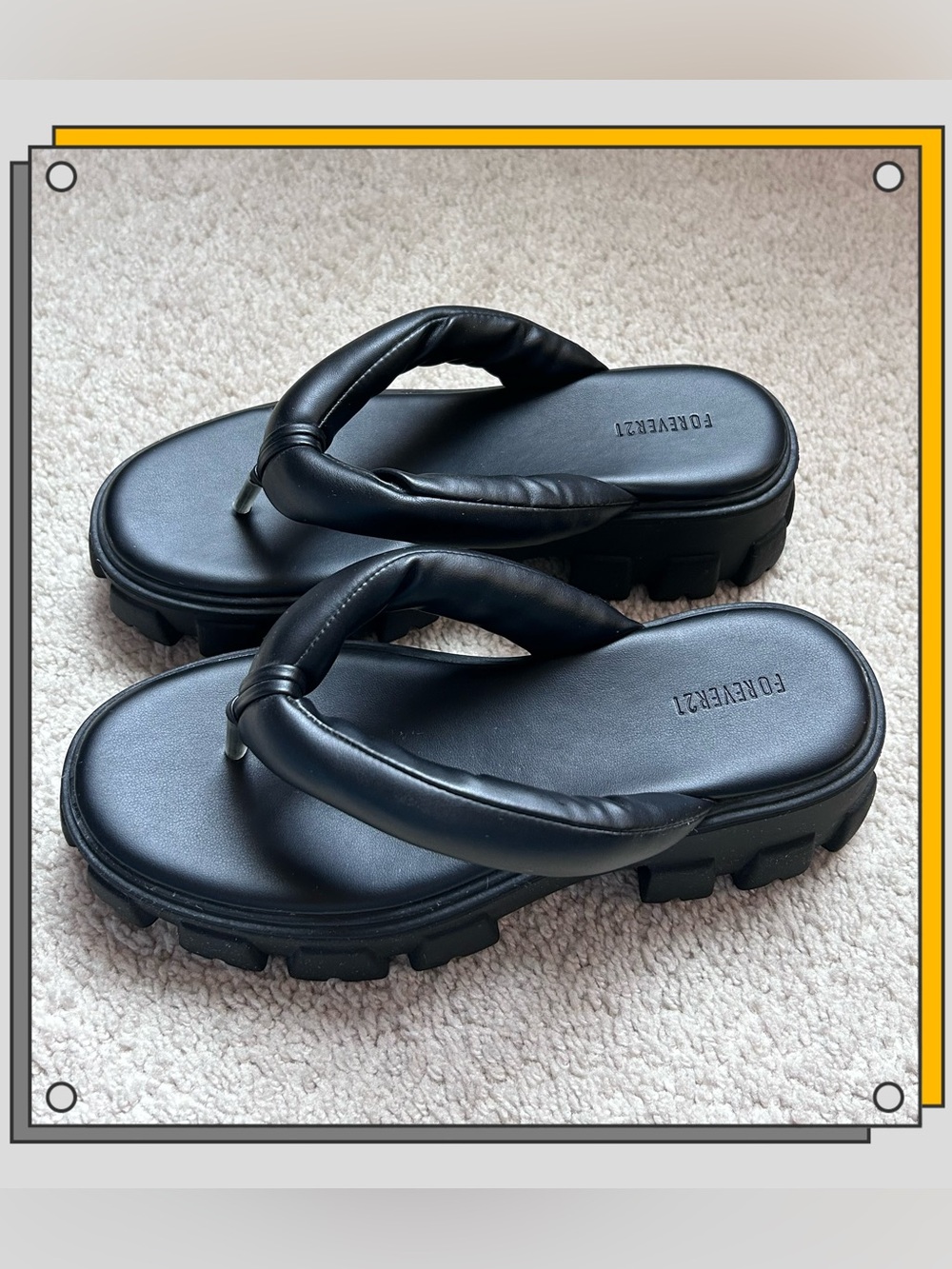 Forever 21 Padded Thong-Toe Heavyweight Chunky Platform Flip Flops Black 6 Y2K